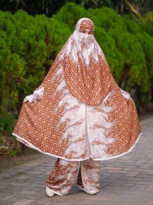 Khimar and Plazu set by Meerab Style C-649