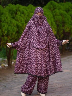 Khimar and Plazu set by Meerab Style C-650